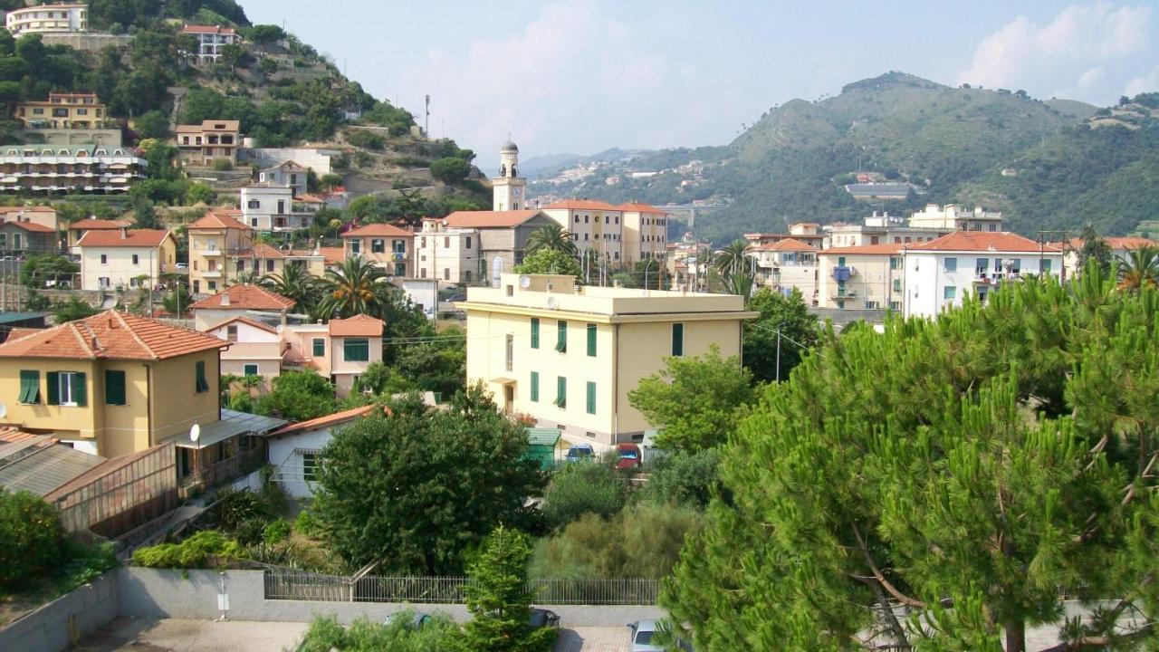 Appartamento Riviera Trilocale Wifi E Parcheggio Privato Ventimiglia Zewnętrze zdjęcie